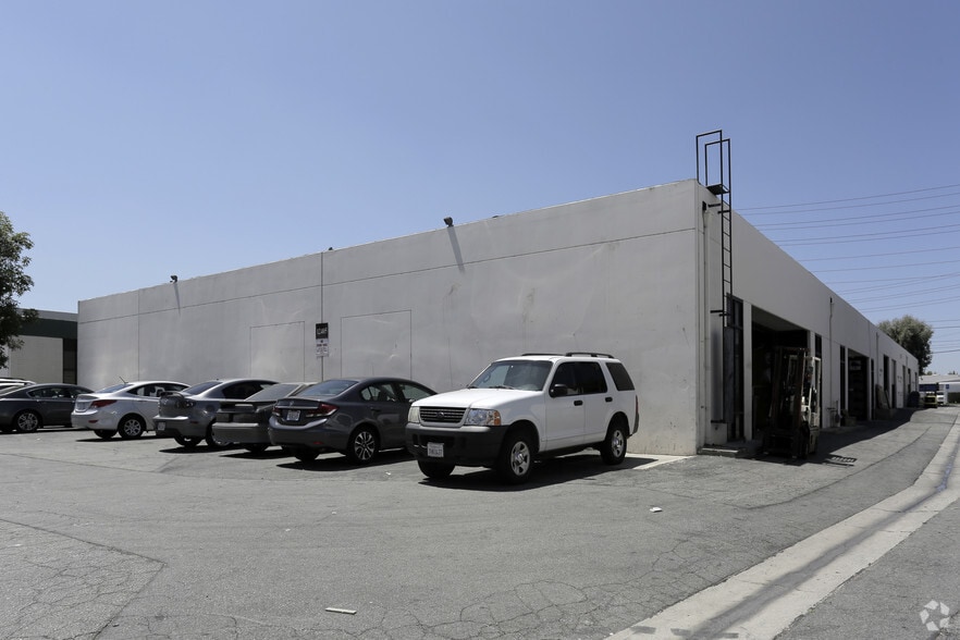 More Photos Of 9624 John St, Santa Fe Springs Unknown For Lease