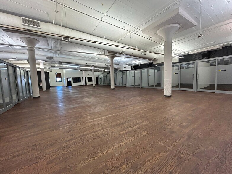 More Photos Of 238 N Mead St, Wichita Office For Sale