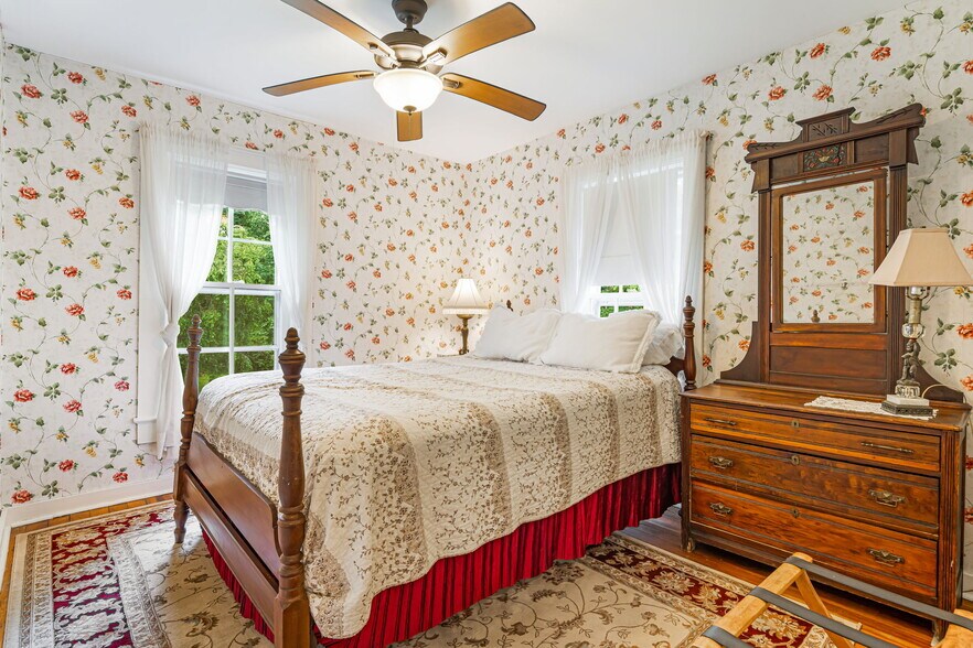 More Photos Of 1186 Old Us Hwy 70 W, Black Mountain Hospitality For Sale