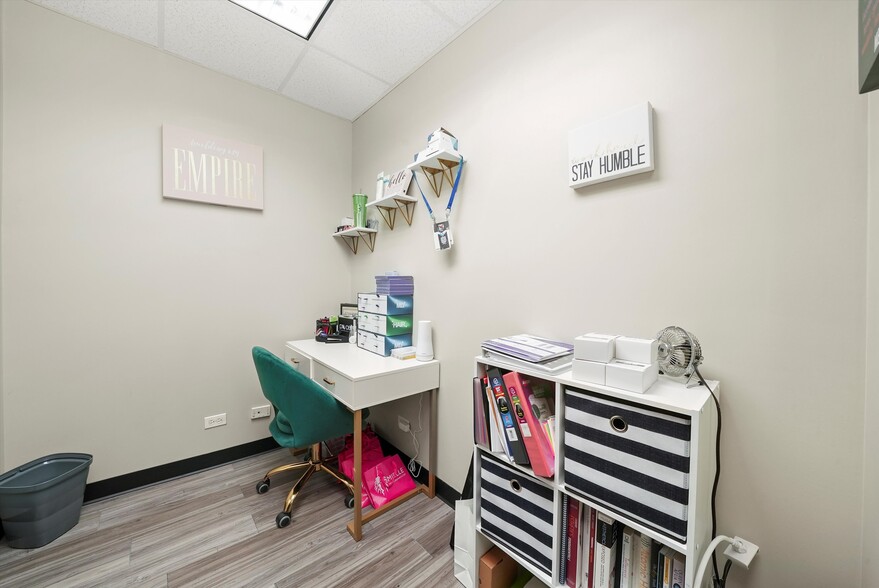 More Photos Of 3322 Ridge Rd, Lansing Storefront For Lease