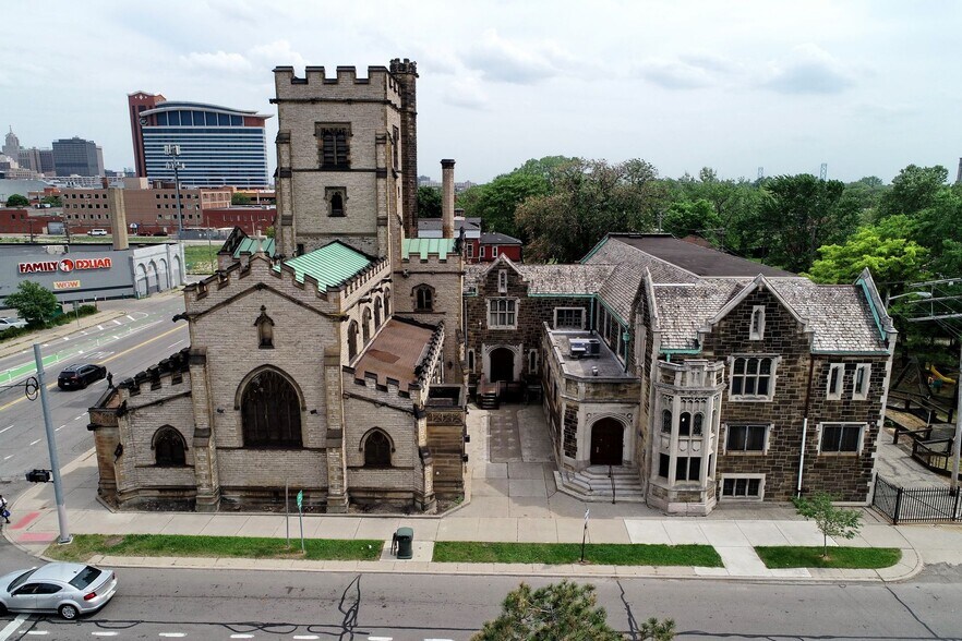 Primary Photo Of 1516 Martin Luther King Jr Blvd, Detroit Religious Facility For Sale