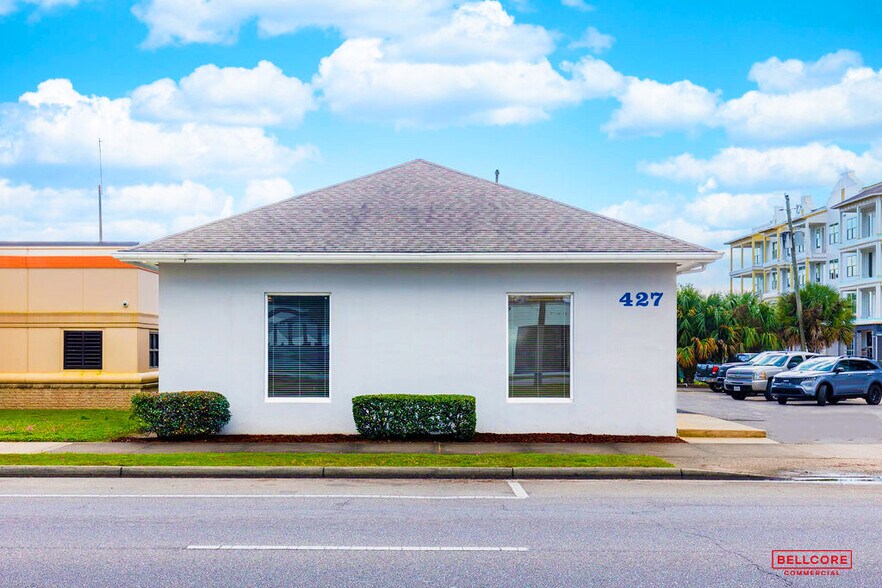 More Photos Of 427 Garden St, Pensacola General Retail For Lease
