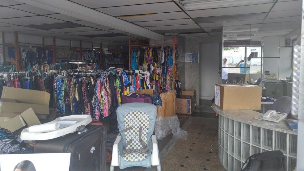 More Photos Of Midland Ave, Hicksville Warehouse For Sale