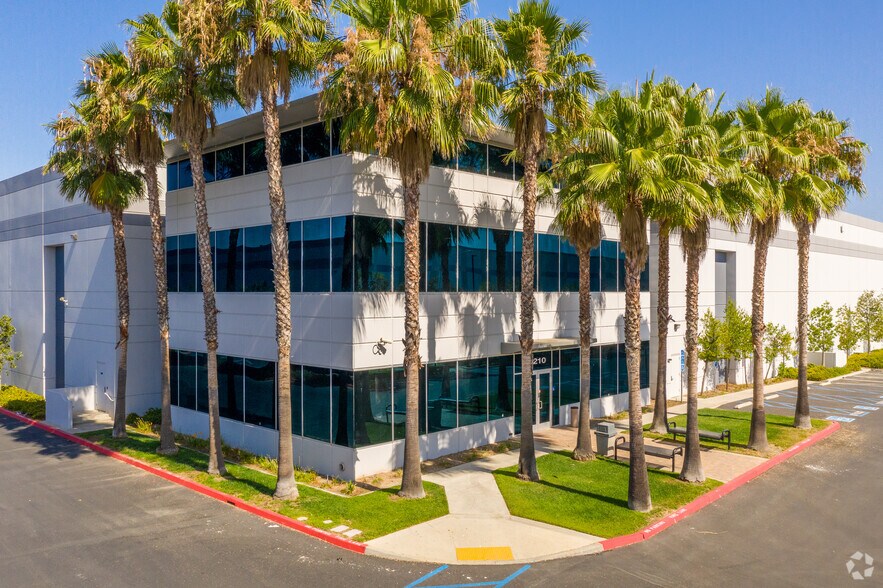 More Photos Of 1210 Air Wing Rd, San Diego Distribution For Lease