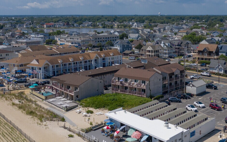 More Photos Of 1008 Ocean Ave, Point Pleasant Beach Hotel For Sale