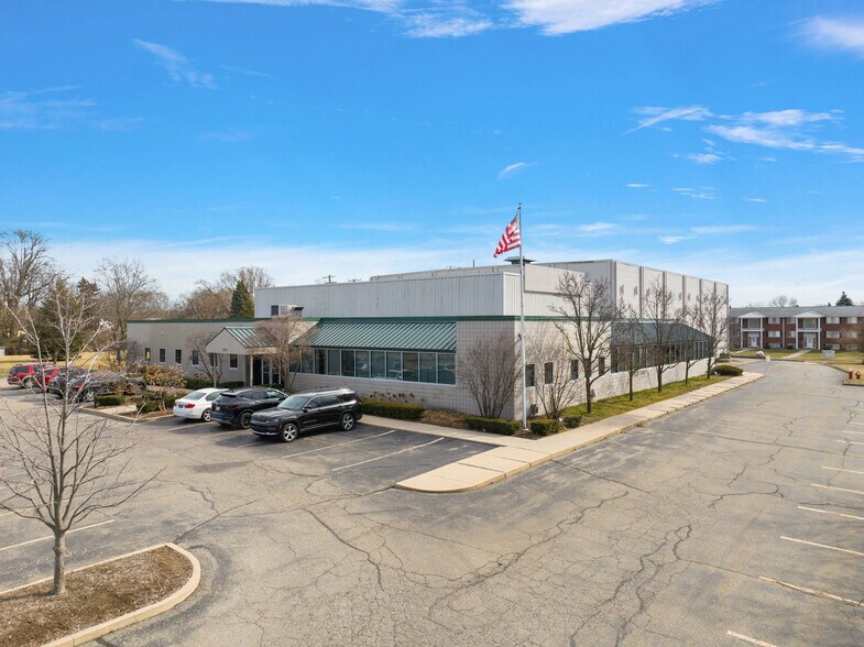 Primary Photo Of 8220 Irving Rd, Sterling Heights Office For Sale