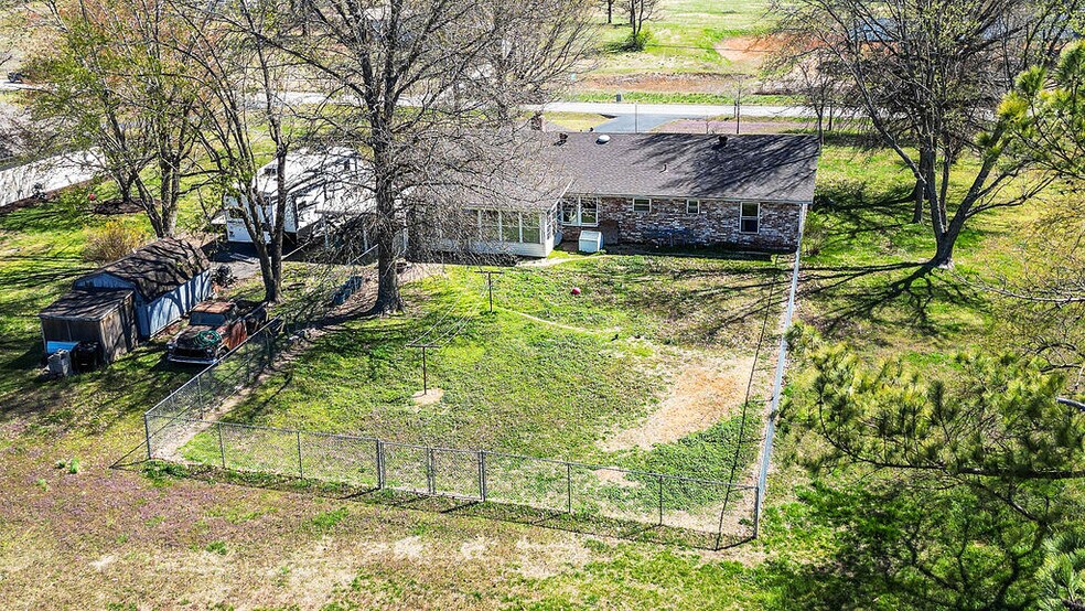 More Photos Of 3026 AR-112 Hwy, Springdale Office For Sale