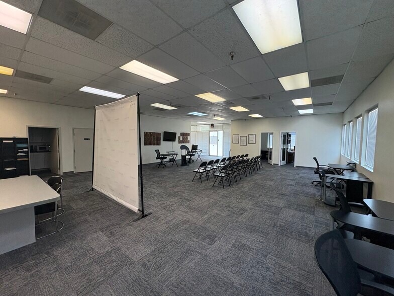More Photos Of 7401 Forbes Blvd, Lanham Office For Sale