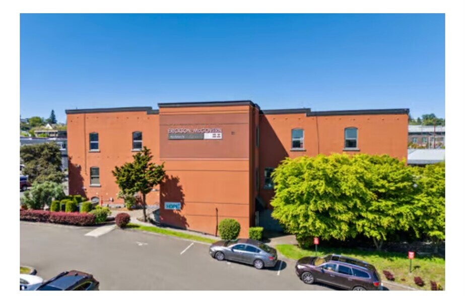 More Photos Of 101 E 26th St, Tacoma Office For Sale
