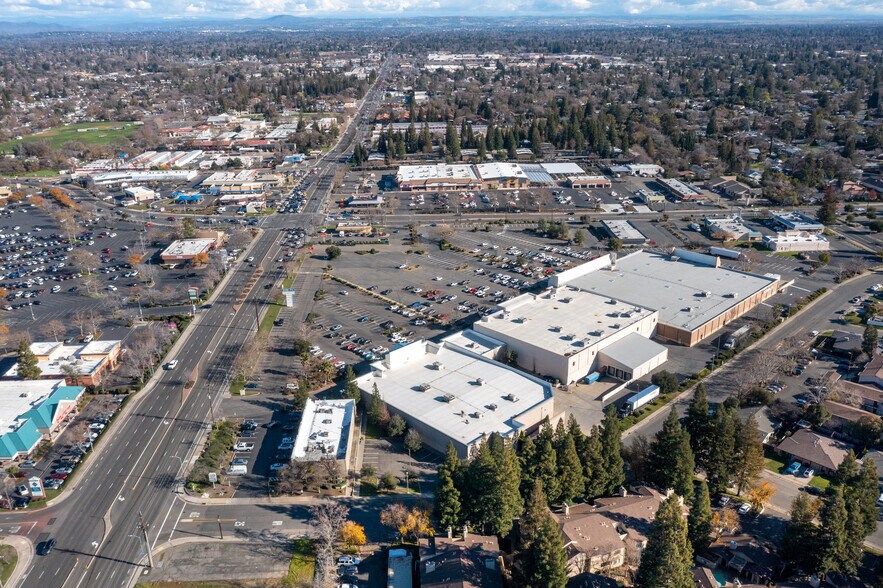 More Photos Of 7342-7350 Greenback Ln, Citrus Heights General Retail For Lease