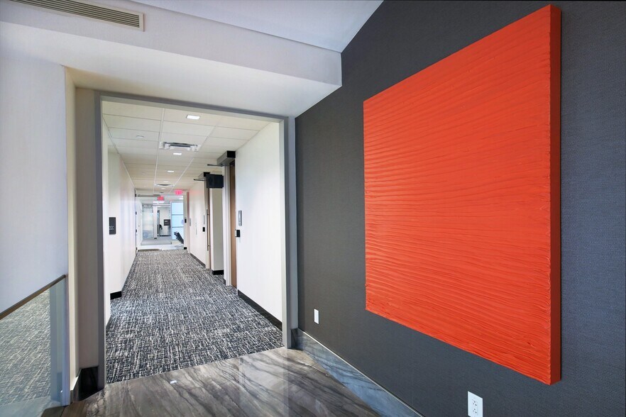 More Photos Of 8401 N Central Expy, Dallas Office For Lease