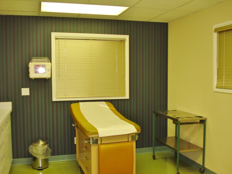 More Photos Of 575 N Kellogg St, Galesburg Medical For Lease