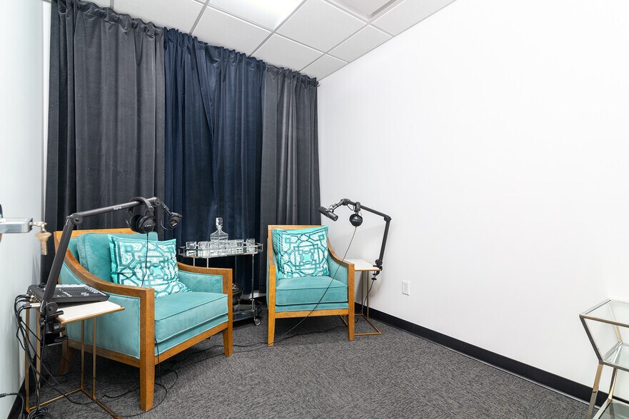 More Photos Of 6803 E Main St, Scottsdale Apartments For Sale