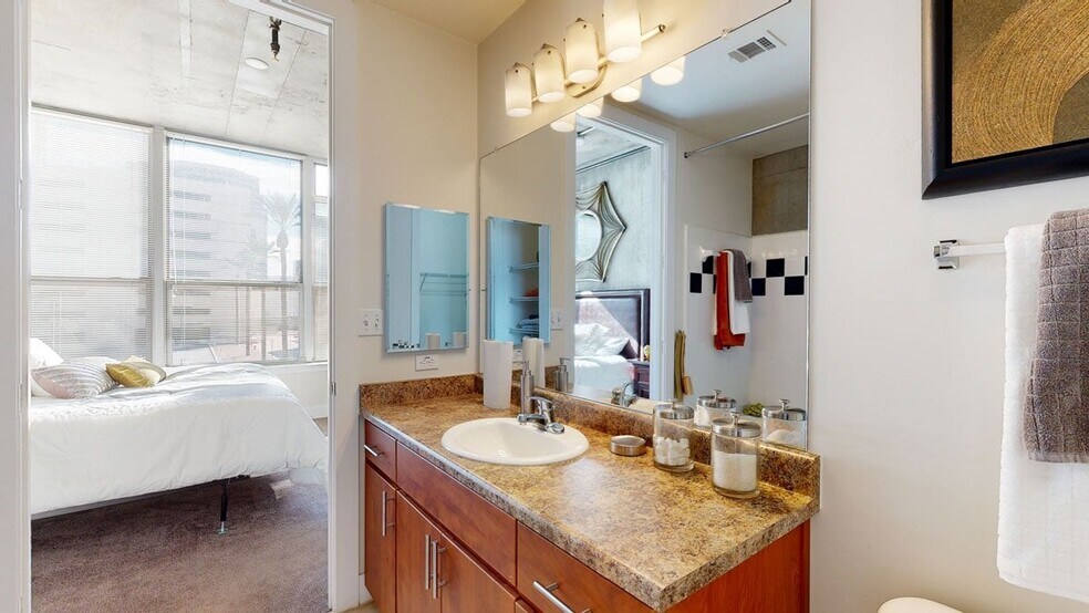 More Photos Of 600 N 4th St, Phoenix Apartments For Lease