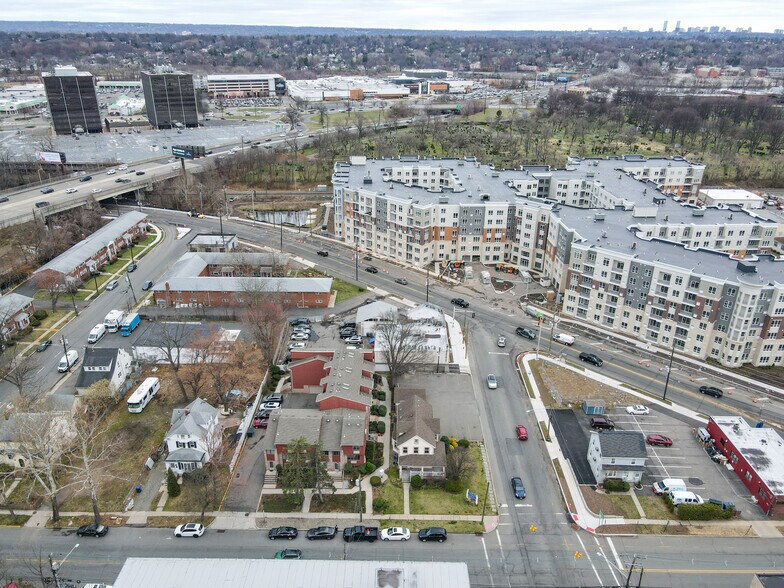 Primary Photo Of 224 Johnson Ave, Hackensack Office For Lease