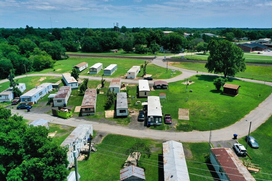 More Photos Of 400 S Front St, Noble Manufactured Housing Mobile Home Park For Sale