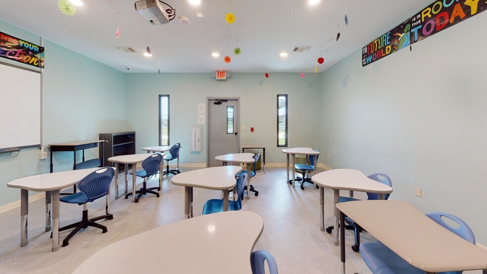 More Photos Of 4150 Highway 36 S, Brenham Shelter For Sale