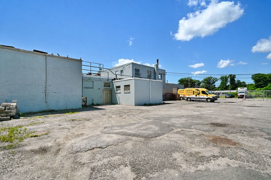More Photos Of 1510 John Fitch Blvd, South Windsor Refrigeration Cold Storage For Lease