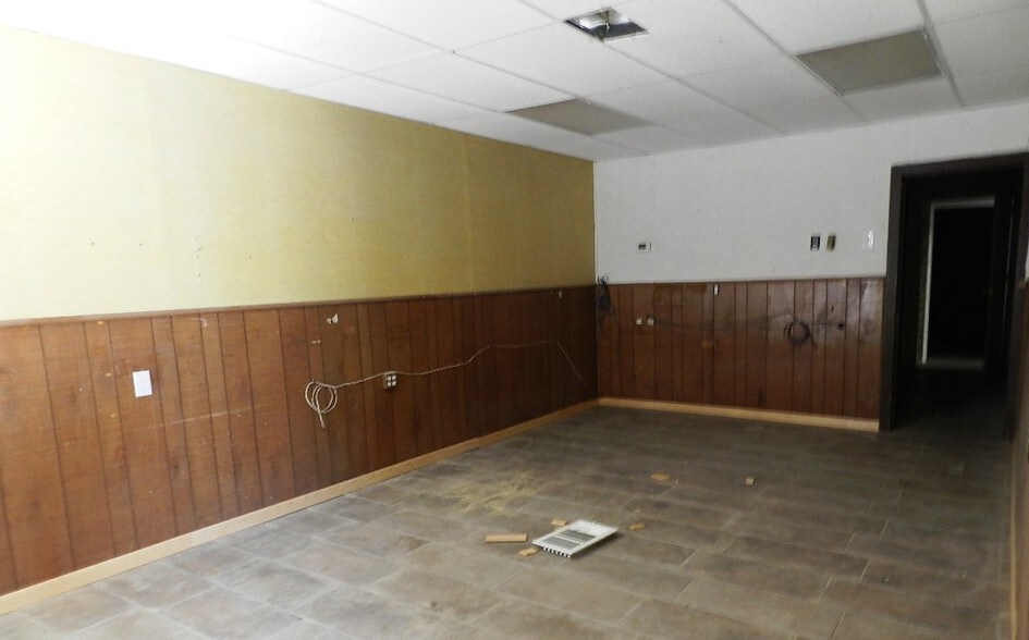 More Photos Of 900 N Nelson, Fort Stockton Freestanding For Lease