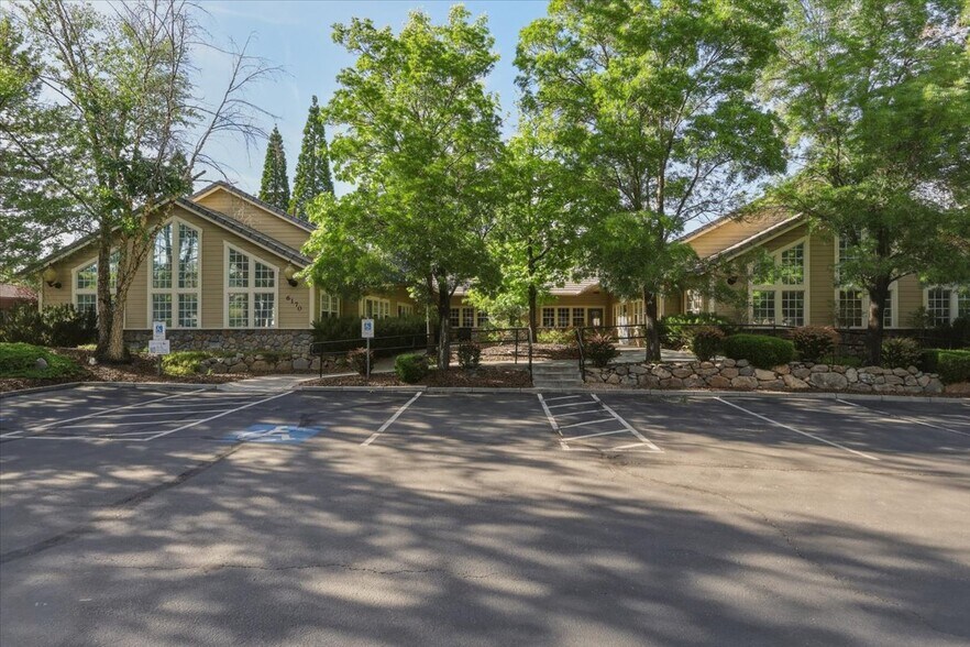 Primary Photo Of 6170 Ridgeview Ct, Reno Office For Lease