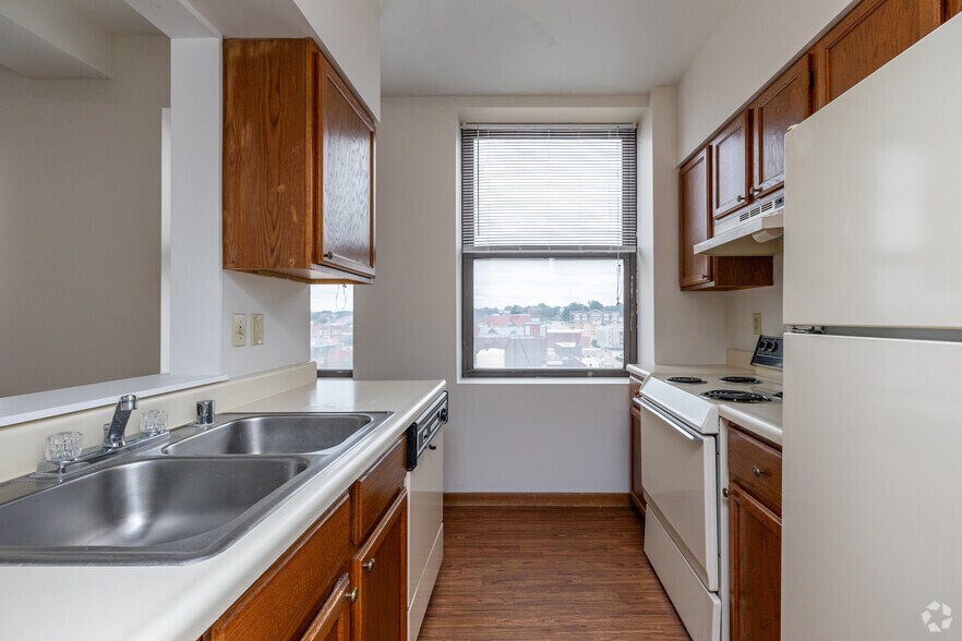 More Photos Of 422 Felix St, Saint Joseph Apartments For Sale