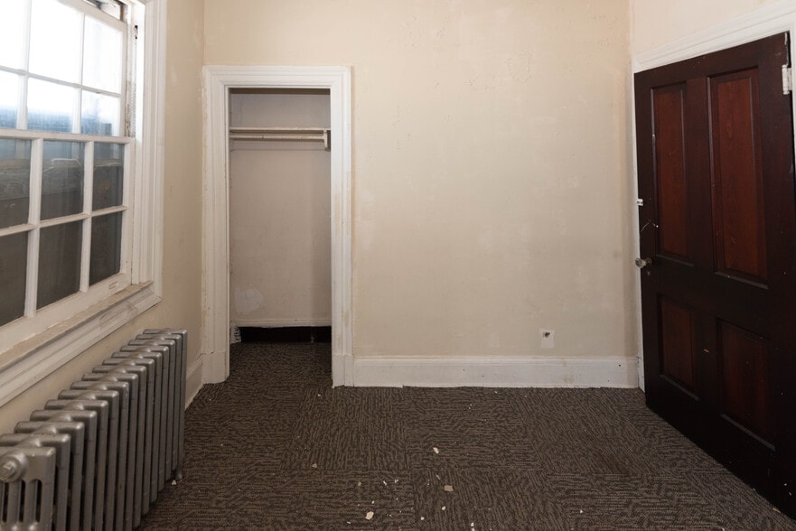 More Photos Of 2211 E Monument St, Baltimore Storefront Retail Residential For Sale