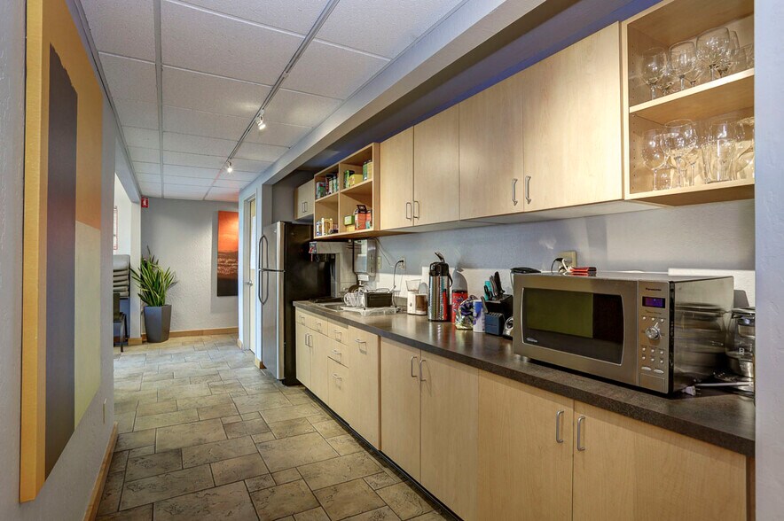 More Photos Of 1494 Hamilton Ave, San Jose Office For Lease