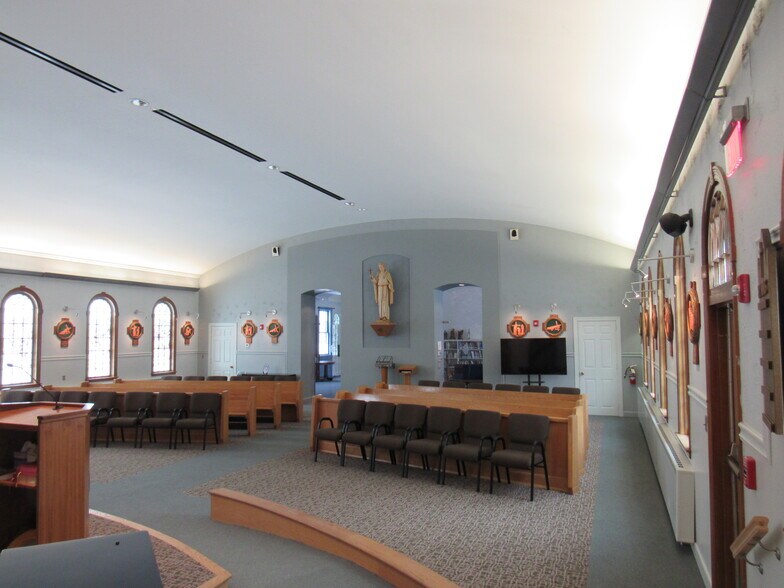 More Photos Of 29 Colton St, Farmington Religious Facility For Sale