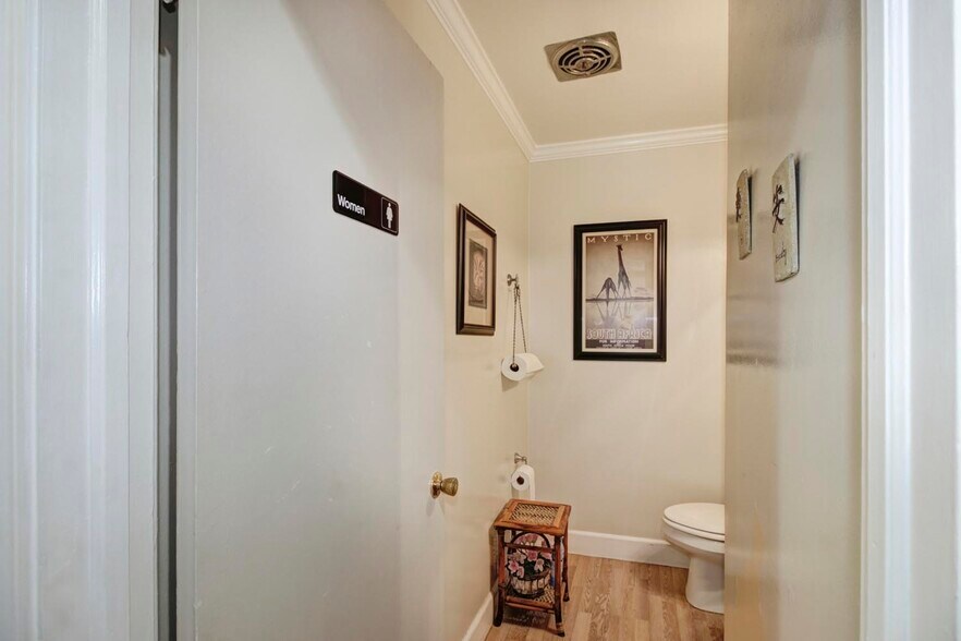 More Photos Of 3117 El Camino Ave, Sacramento Loft Creative Space For Lease