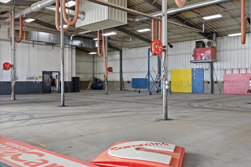 More Photos Of 12104 Deike Ct, Cheyenne Truck Terminal For Sale