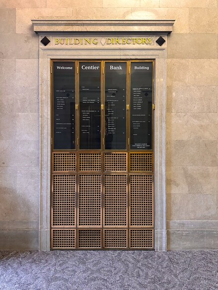 More Photos Of 127 W Berry St, Fort Wayne Office For Sale