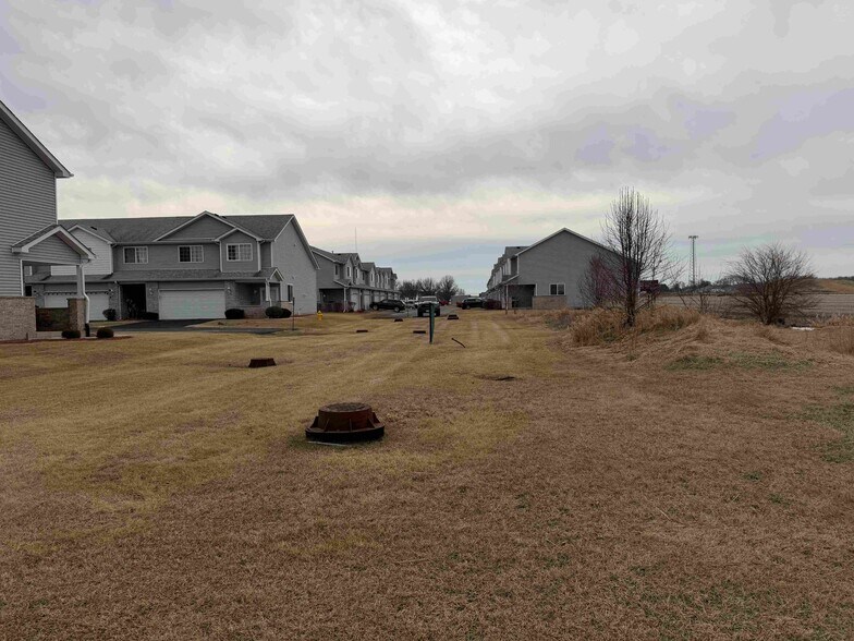 More Photos Of 1863 Waters Edge Dr, Minooka Land For Sale