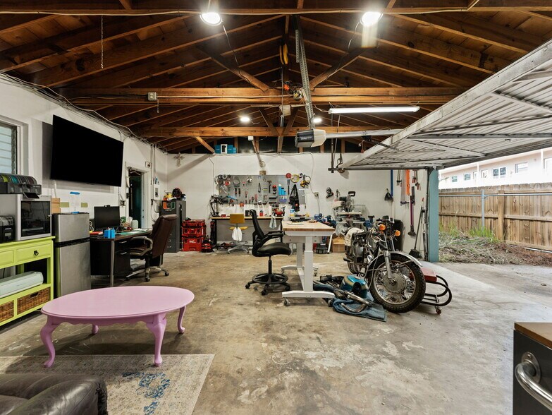 More Photos Of 200 66th St N, Saint Petersburg Office Residential For Sale