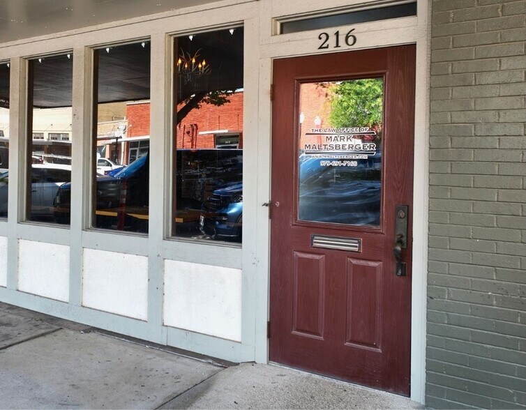 More Photos Of 216 N Bryan Ave, Bryan Office For Lease
