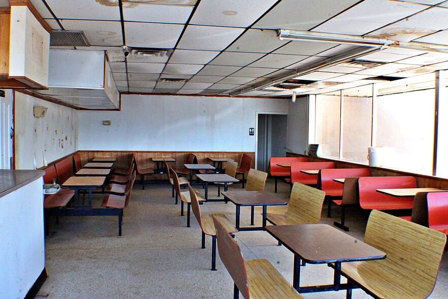 More Photos Of 7595 North Loop Dr, El Paso Unknown For Lease