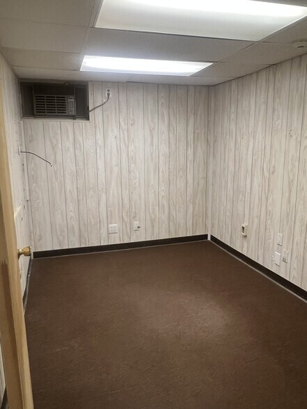 More Photos Of 360 Hawkins Ave, Ronkonkoma Medical For Lease