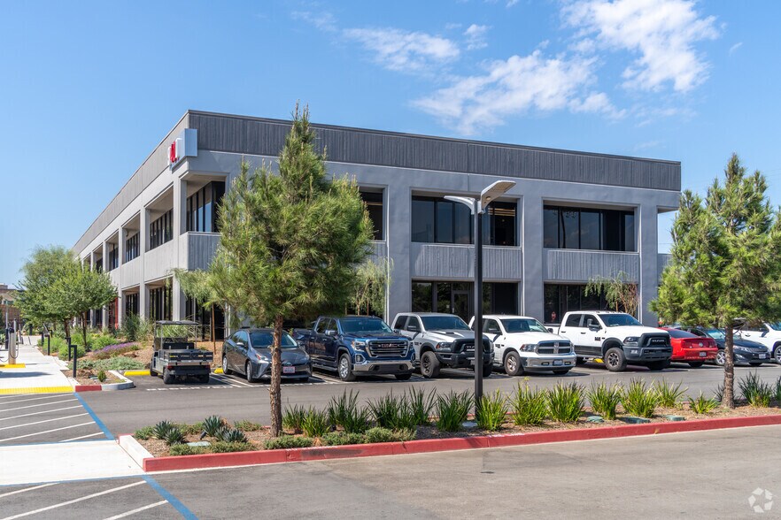 More Photos Of 9420 Telstar Ave, El Monte Office For Lease