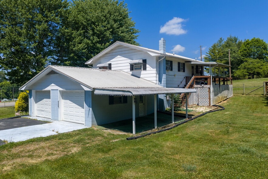 More Photos Of 7700 Tazewell Pike, Corryton Apartments For Sale