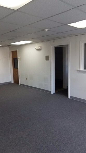 More Photos Of 61-75 Pond St, Sharon Office For Lease