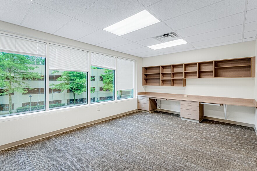 More Photos Of 6215 Humphreys Blvd, Memphis Medical For Lease