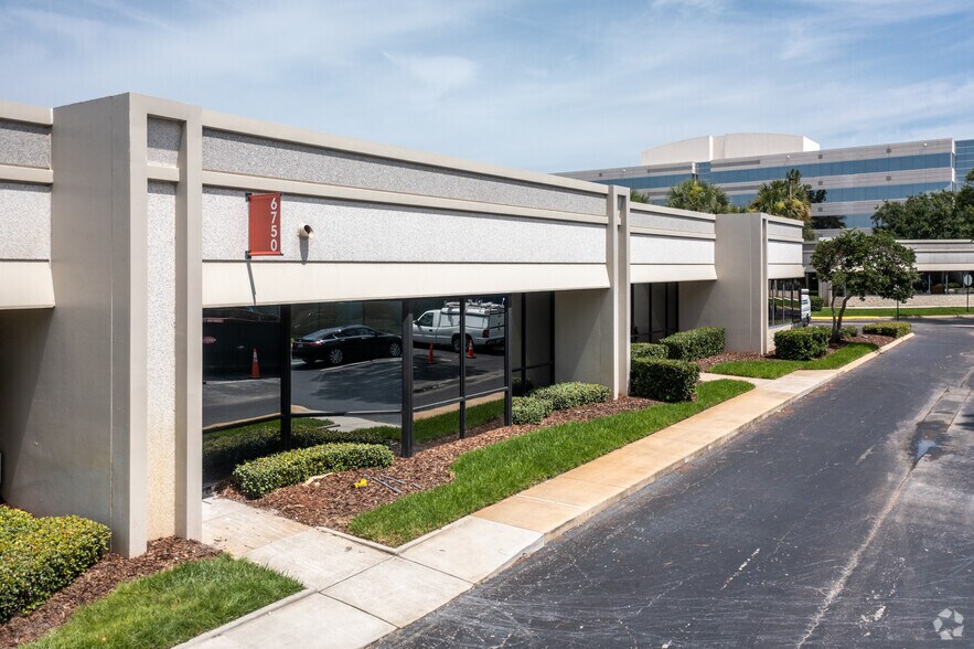 More Photos Of 6649 Westwood Blvd, Orlando Unknown For Lease