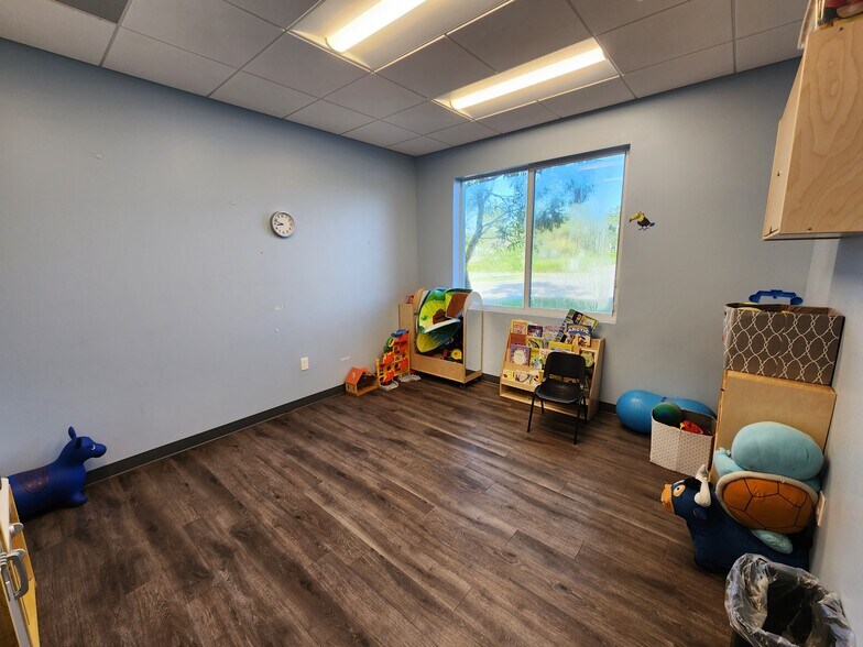 More Photos Of 166 Professional Way, Wellington Medical For Lease