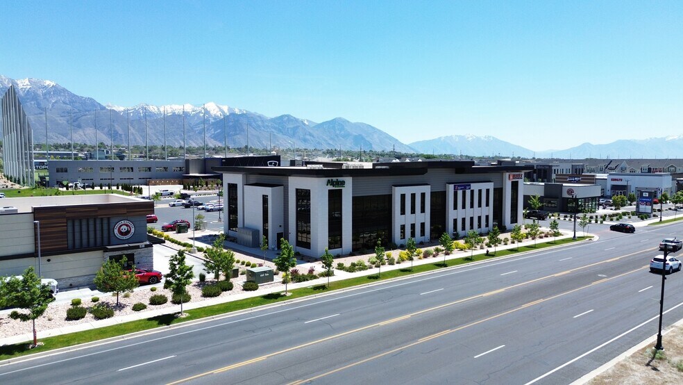 More Photos Of 667 E 500 N, Vineyard Healthcare For Lease