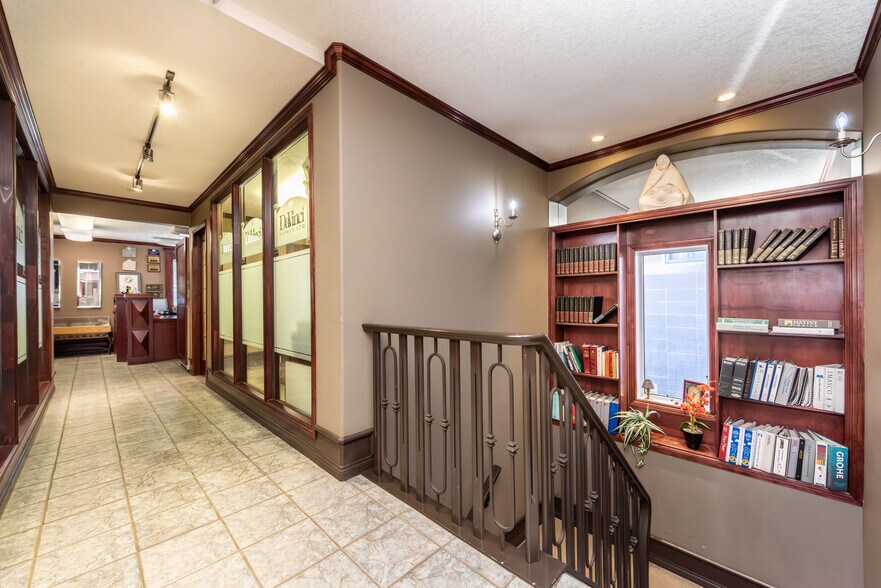 More Photos Of 1912 26A St SW, Calgary Office For Sale