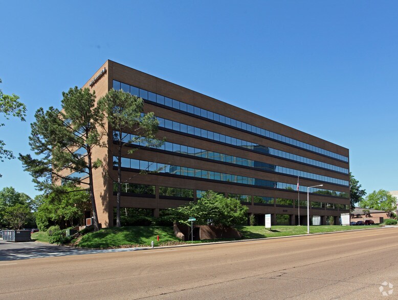 More Photos Of 6401 Poplar Ave, Memphis Medical For Lease