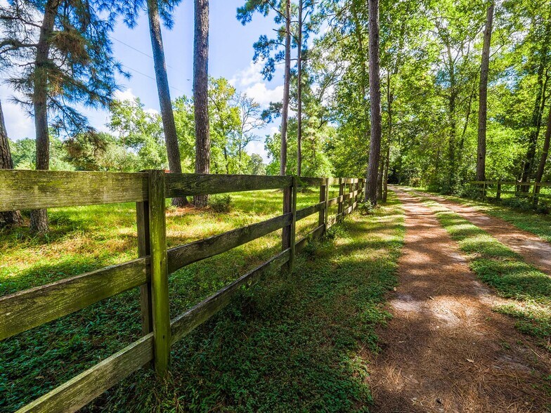 More Photos Of 39526 Cimarron Way, Magnolia Land For Sale