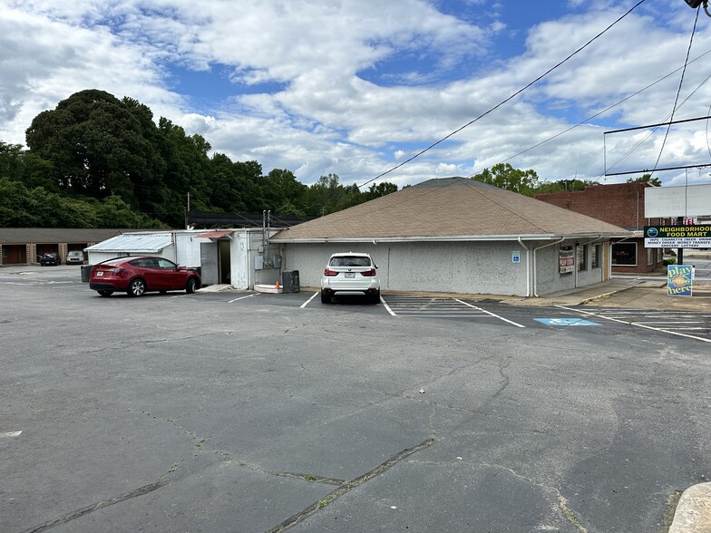 More Photos Of 1636 Atlanta Hwy, Gainesville Restaurant For Lease