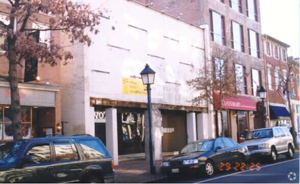 More Photos Of 810 King St, Alexandria Storefront Retail Office For Lease