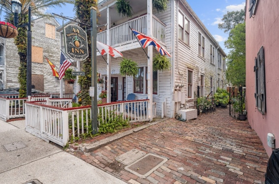 More Photos Of 44 Spanish St, Saint Augustine Hotel For Sale