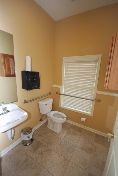 More Photos Of 10 Northwest Ave, Tallmadge Office For Sale